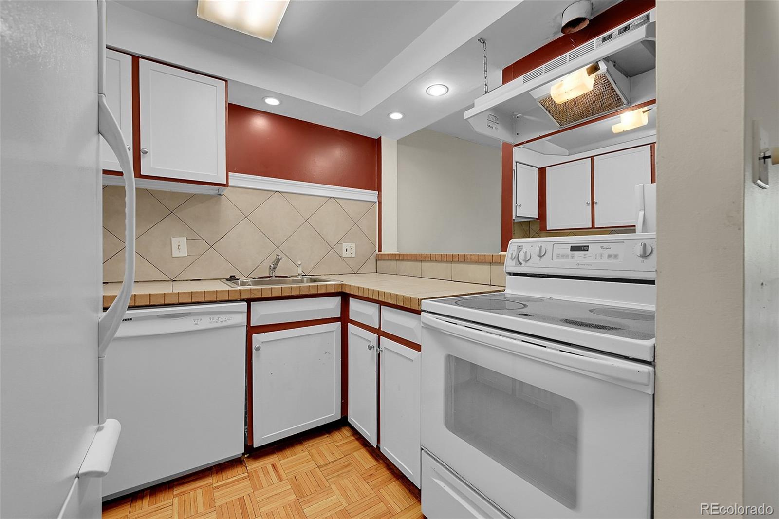 1366 Garfield Street Unit: 308