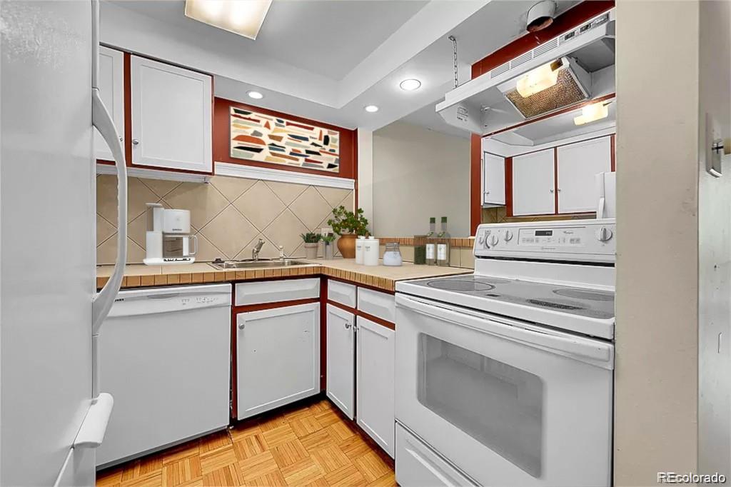 1366 Garfield Street Unit: 308