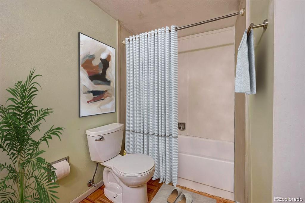 1366 Garfield Street Unit: 308