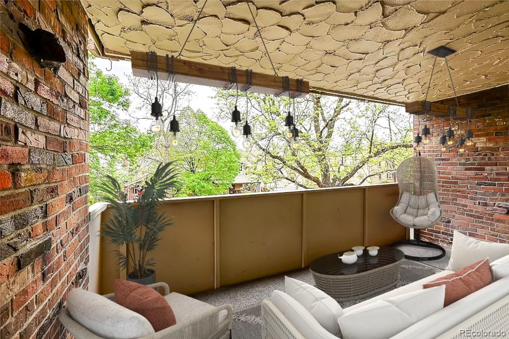 1366 Garfield Street Unit: 308