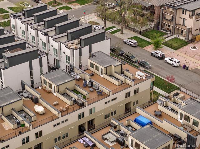 1920 Grove Street Unit: 2
