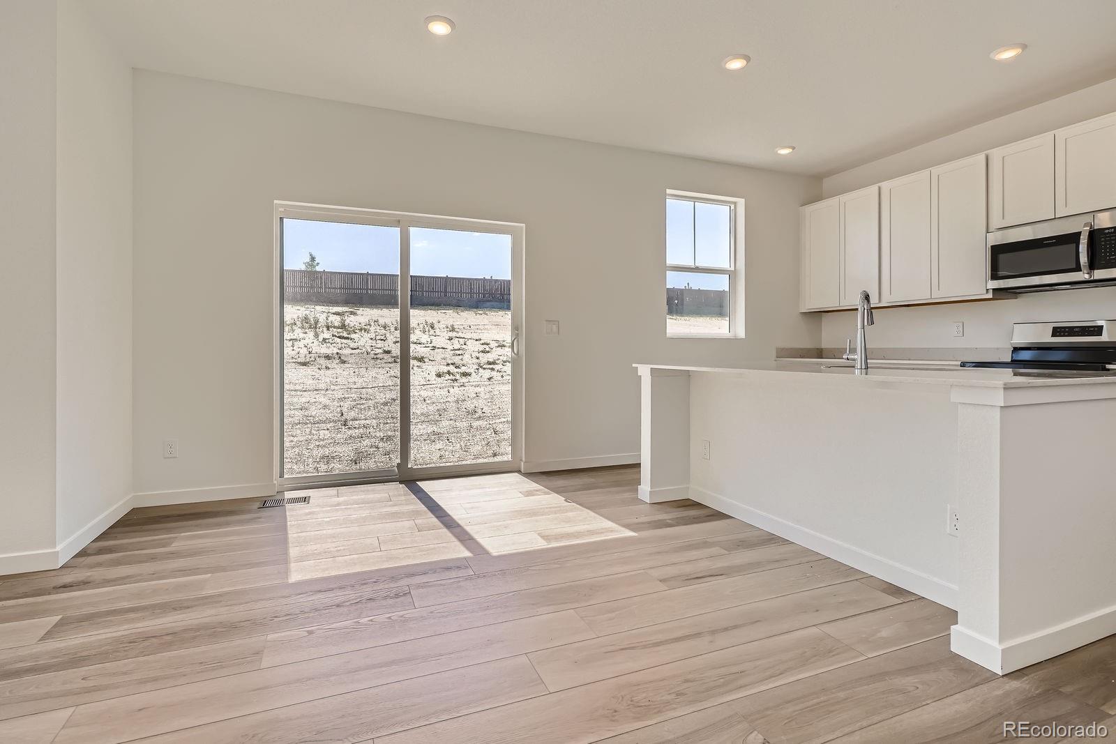 11000 Snowdon Street