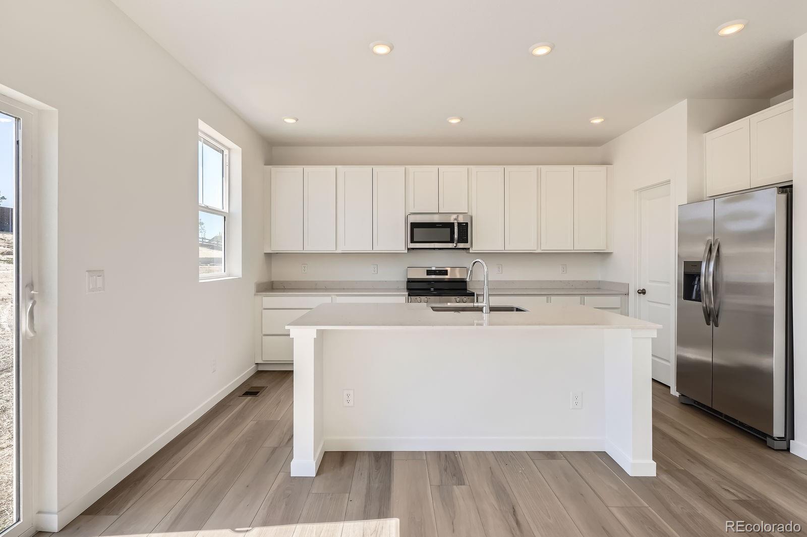 11000 Snowdon Street