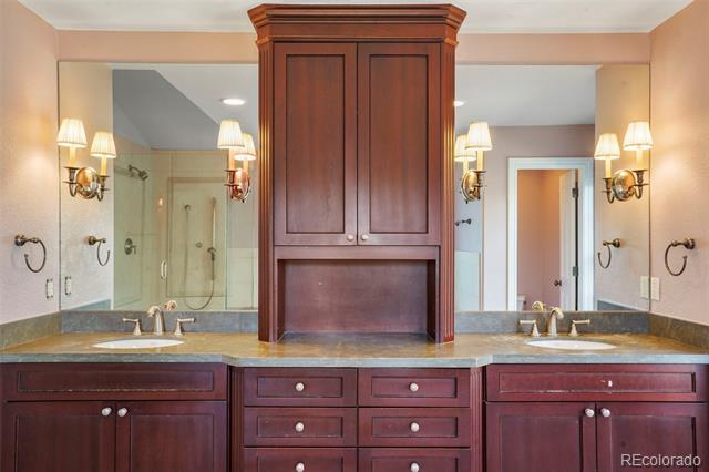 2 Fieldstone Trail
