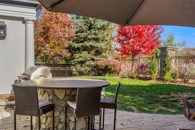 2 Fieldstone Trail