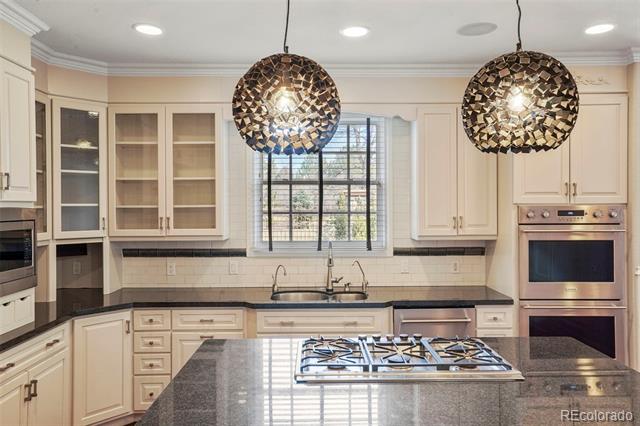 2 Fieldstone Trail