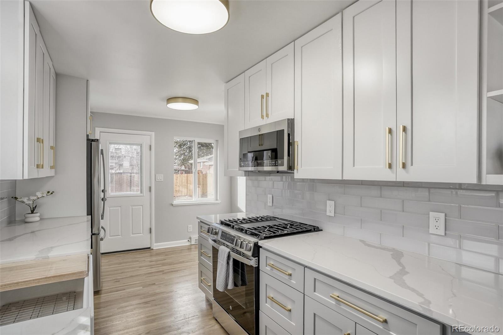 7521 Lowell Boulevard