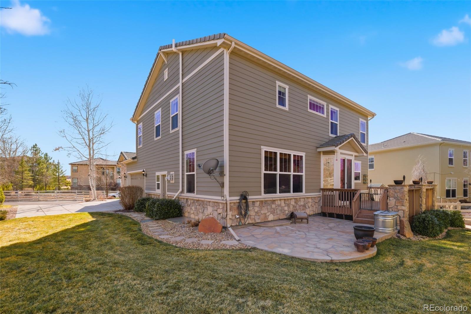2883 Promontory Loop