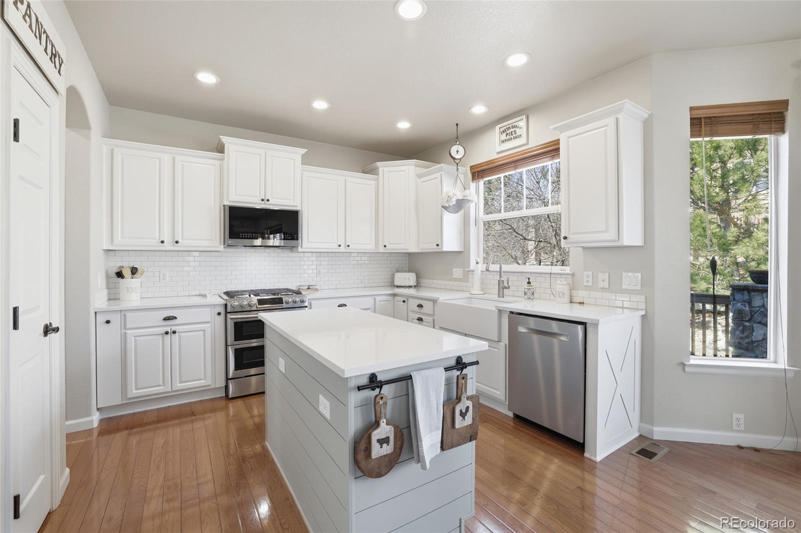 2883 Promontory Loop
