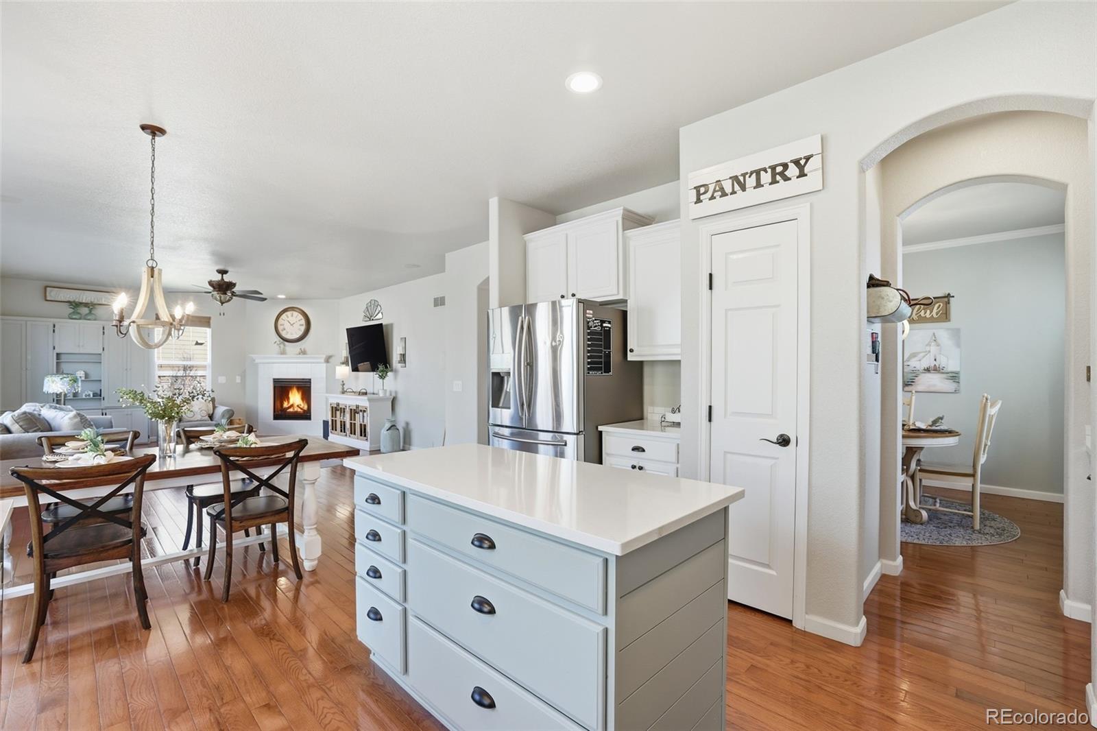 2883 Promontory Loop