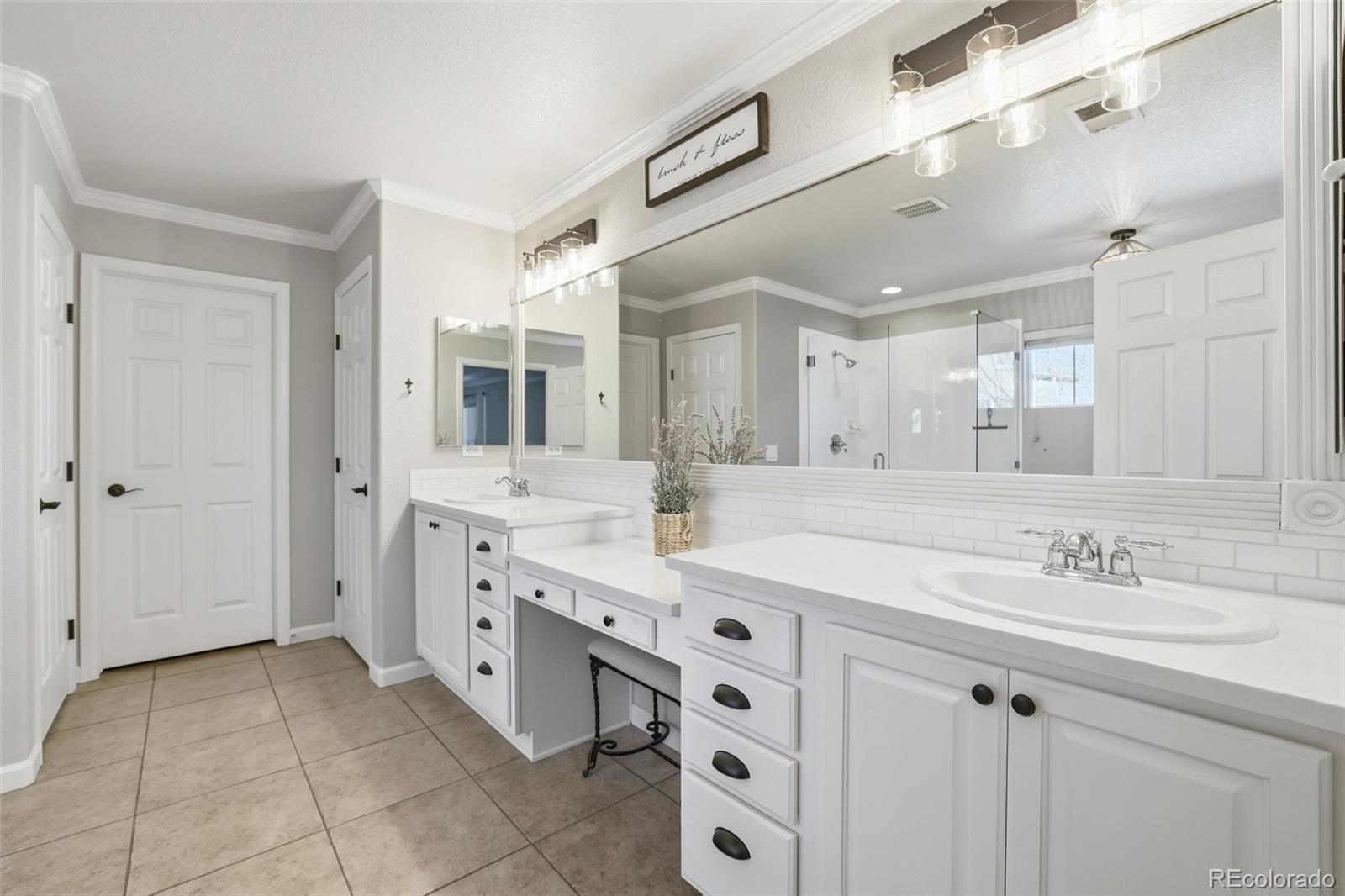 2883 Promontory Loop
