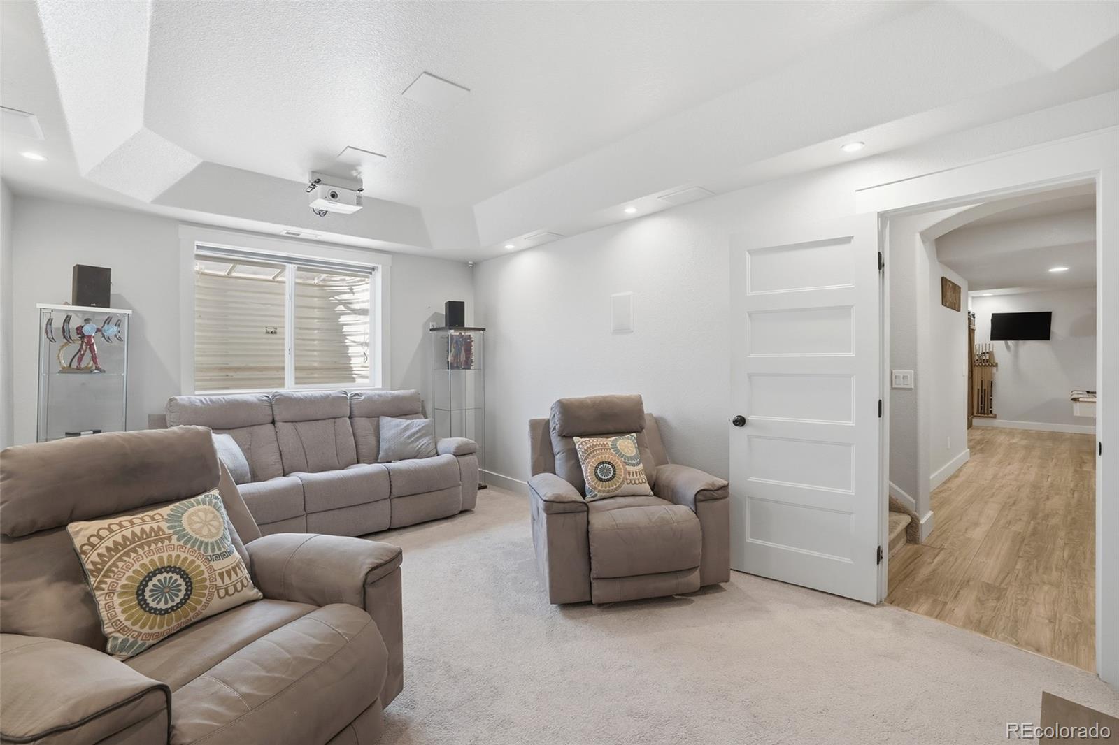 2883 Promontory Loop