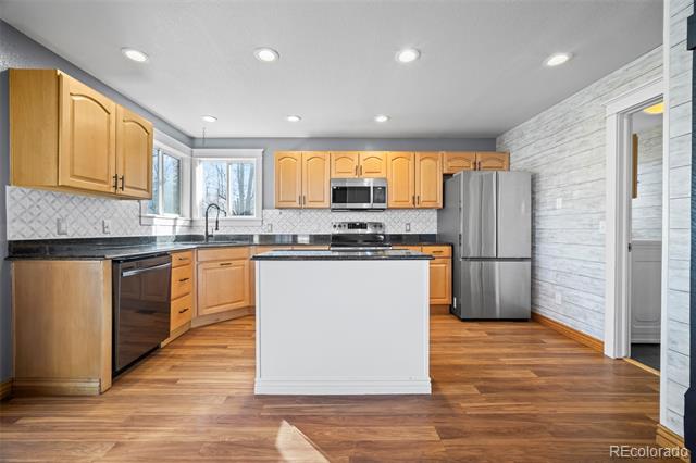 421 English Sparrow Drive