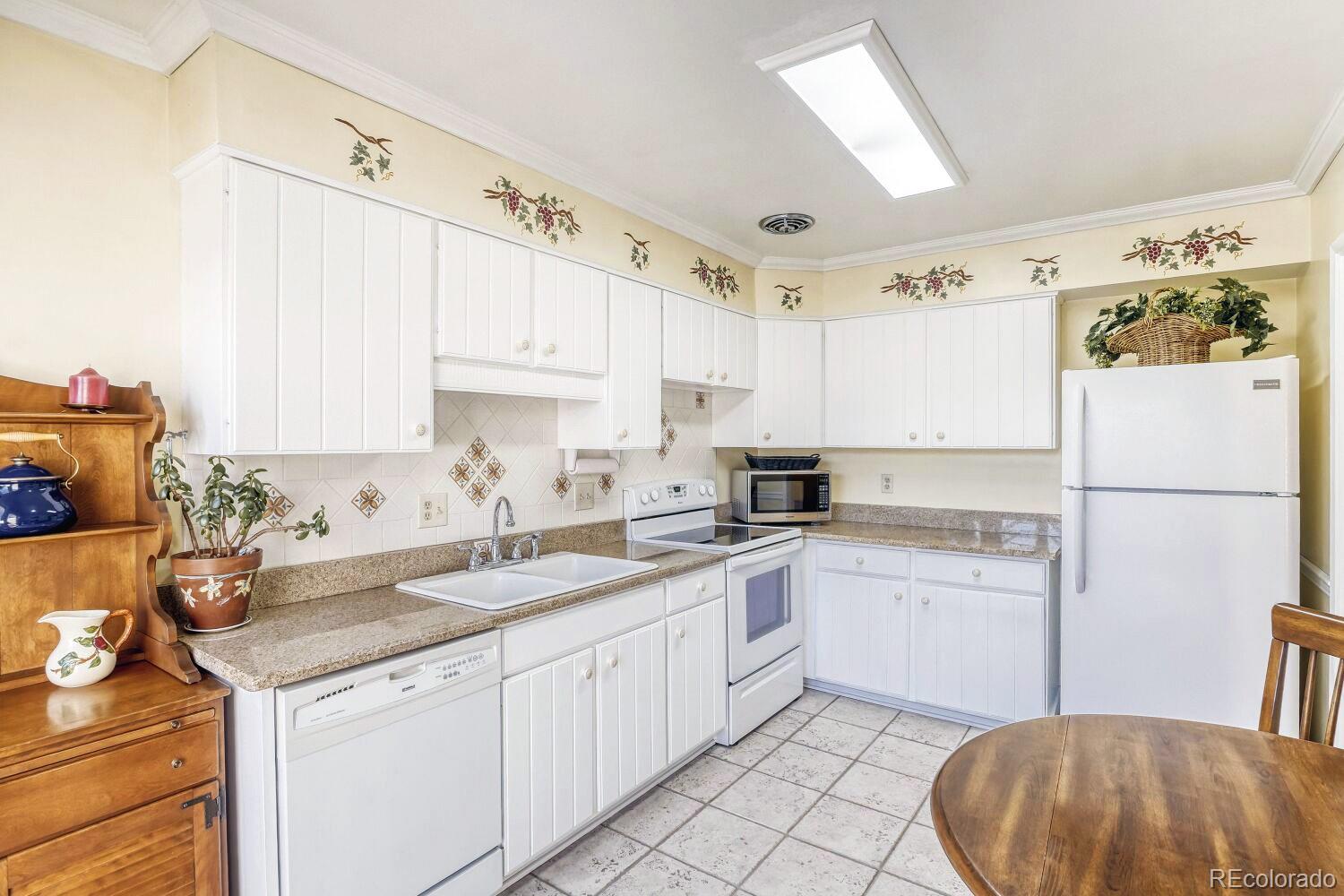 7453 W Cedar Circle