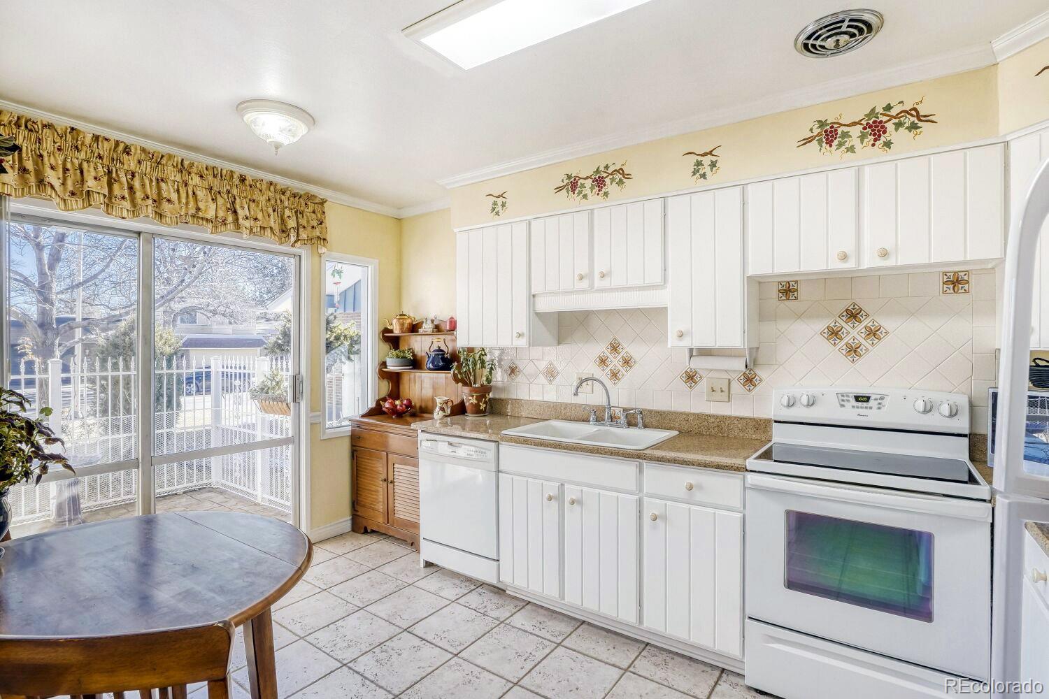 7453 W Cedar Circle