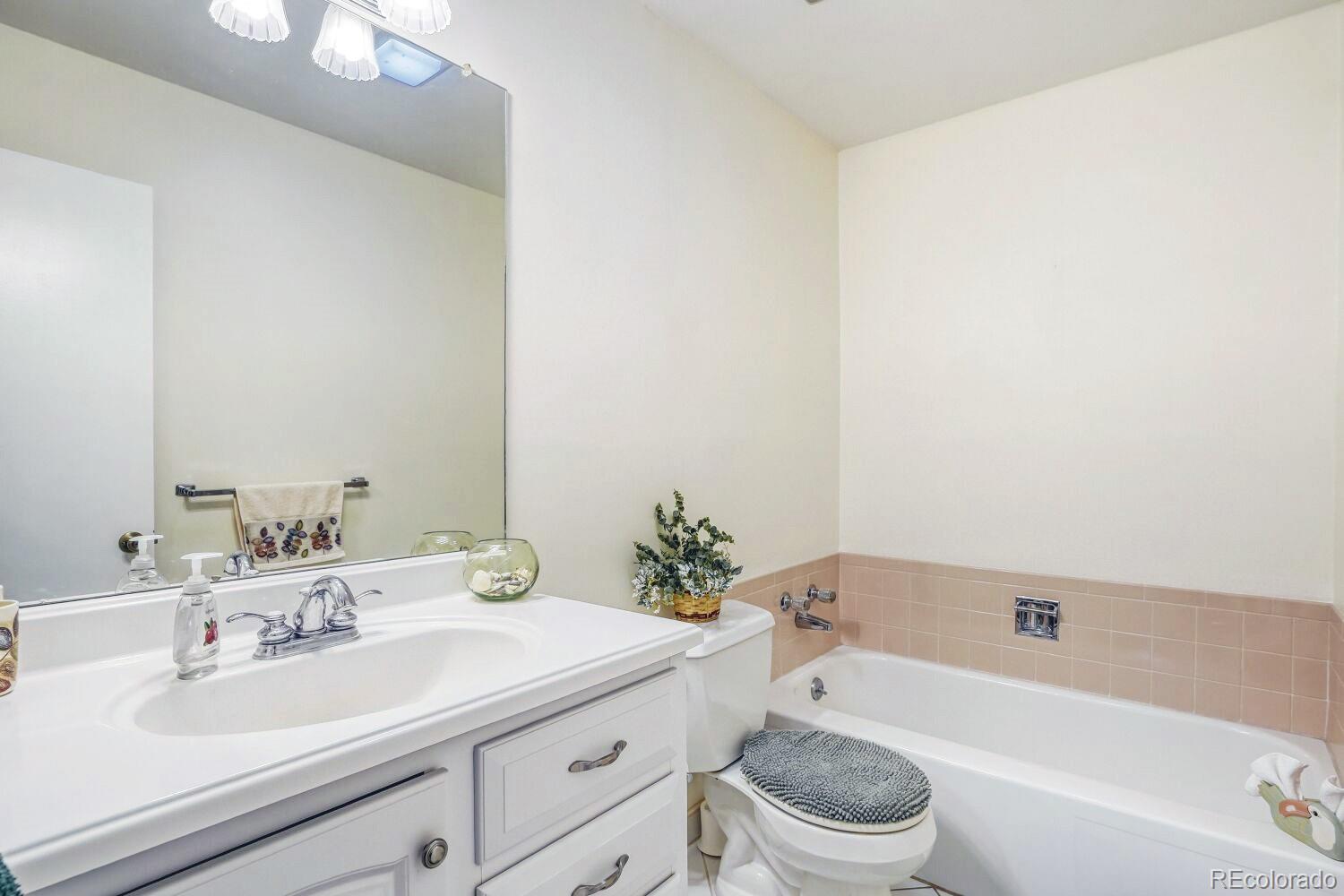 7453 W Cedar Circle