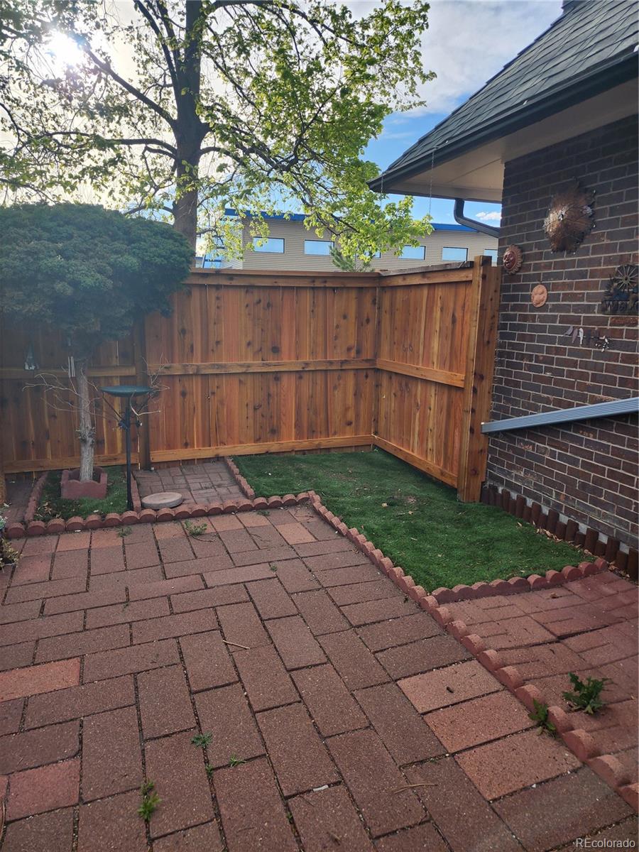 7453 W Cedar Circle