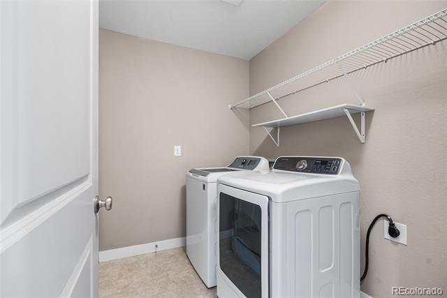 2372 W 164th Pl