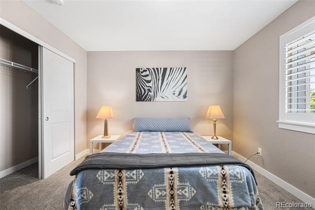 2372 W 164th Pl