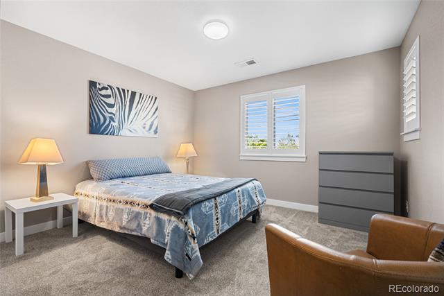 2372 W 164th Pl