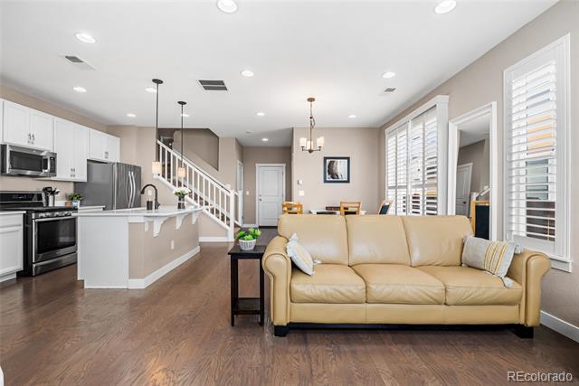2372 W 164th Pl