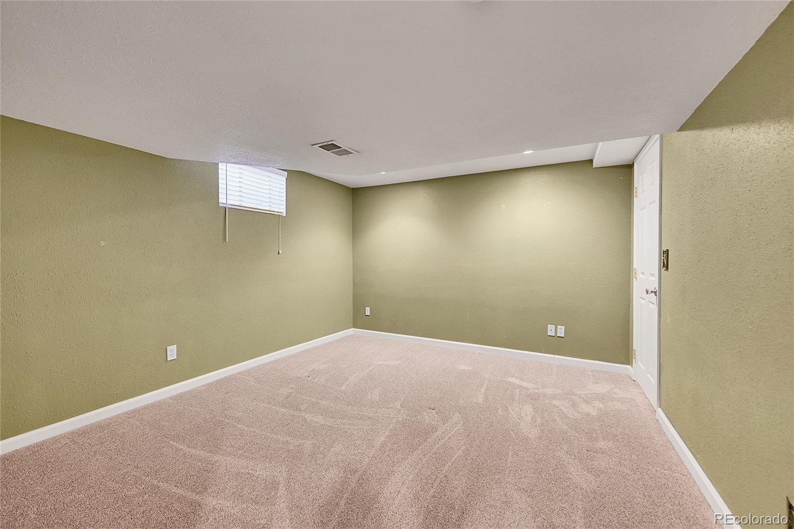 6834 S Willow Street