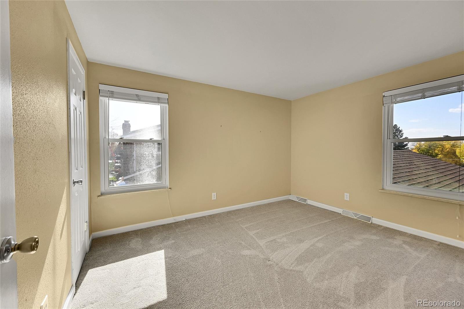 6834 S Willow Street