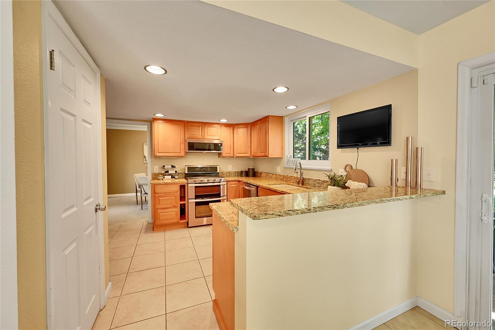 6834 S Willow Street