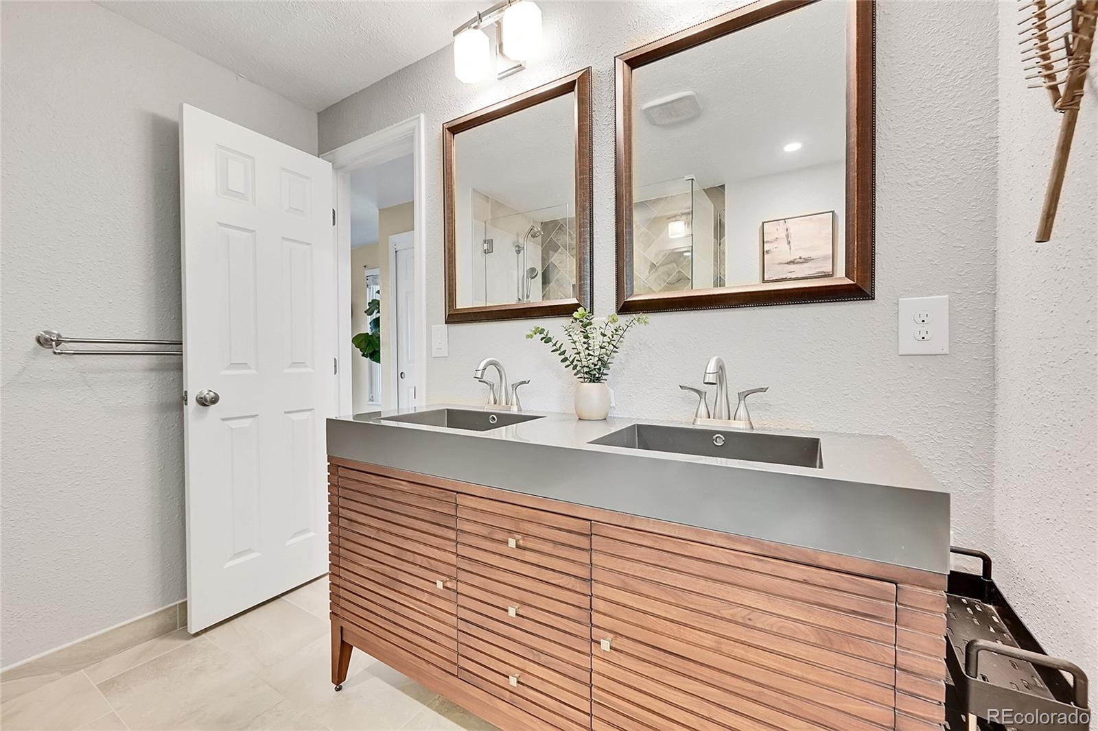 6834 S Willow Street