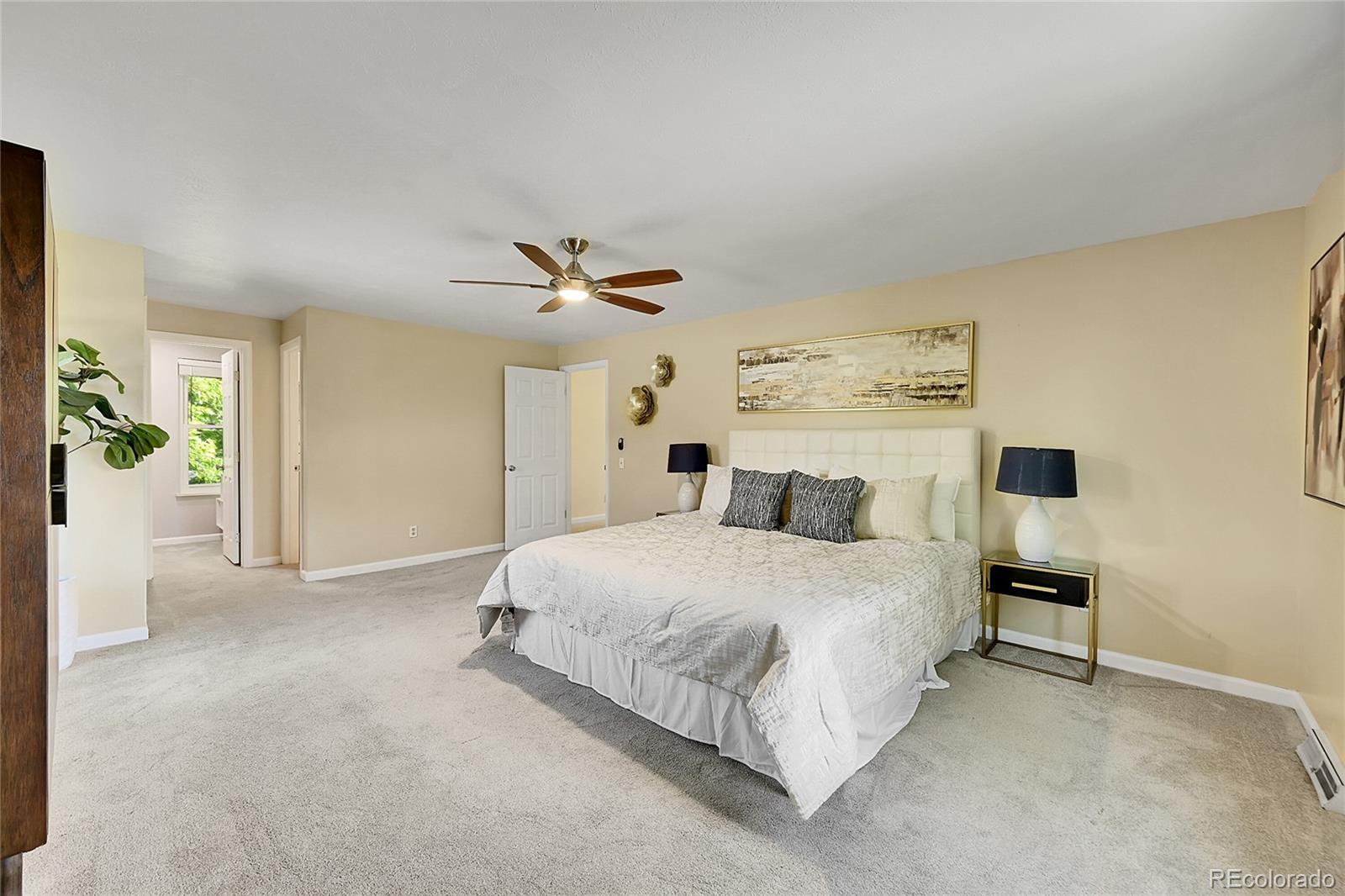 6834 S Willow Street