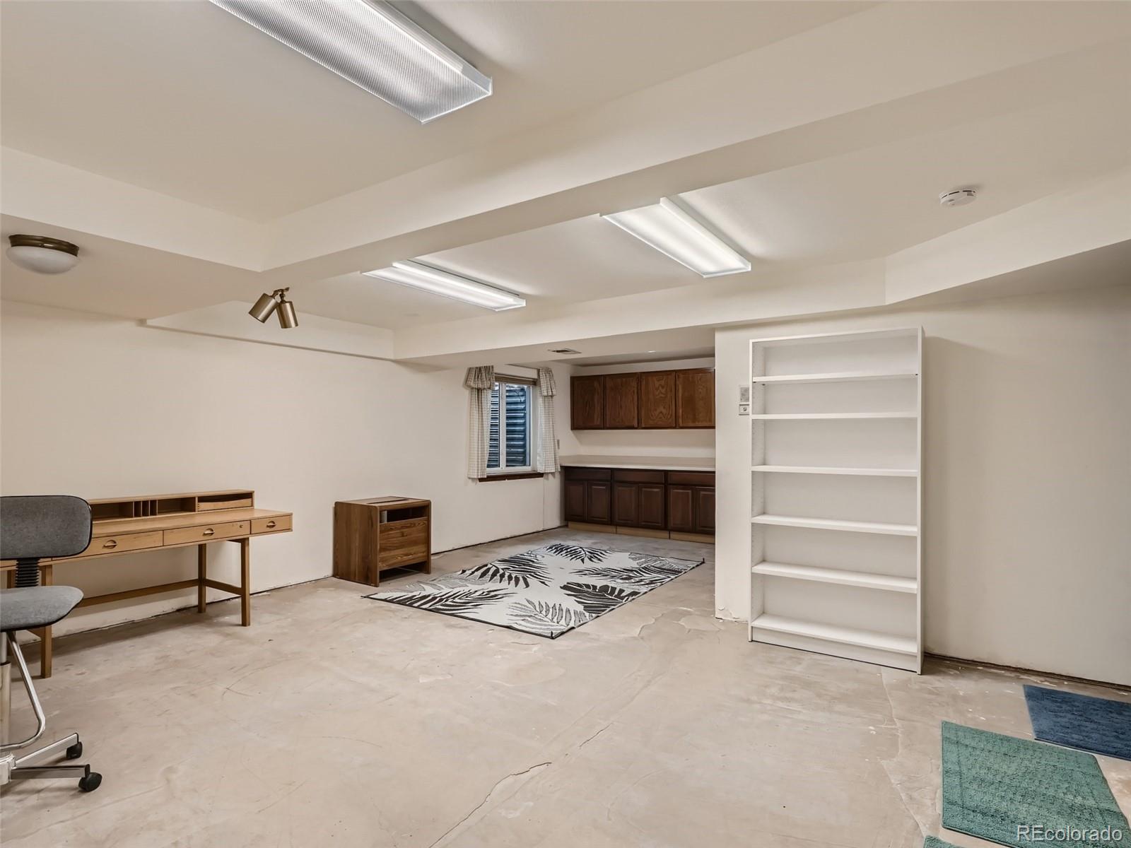 2610 S JOHNSON Court