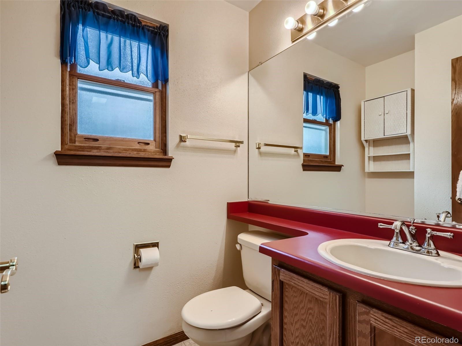 2610 S JOHNSON Court