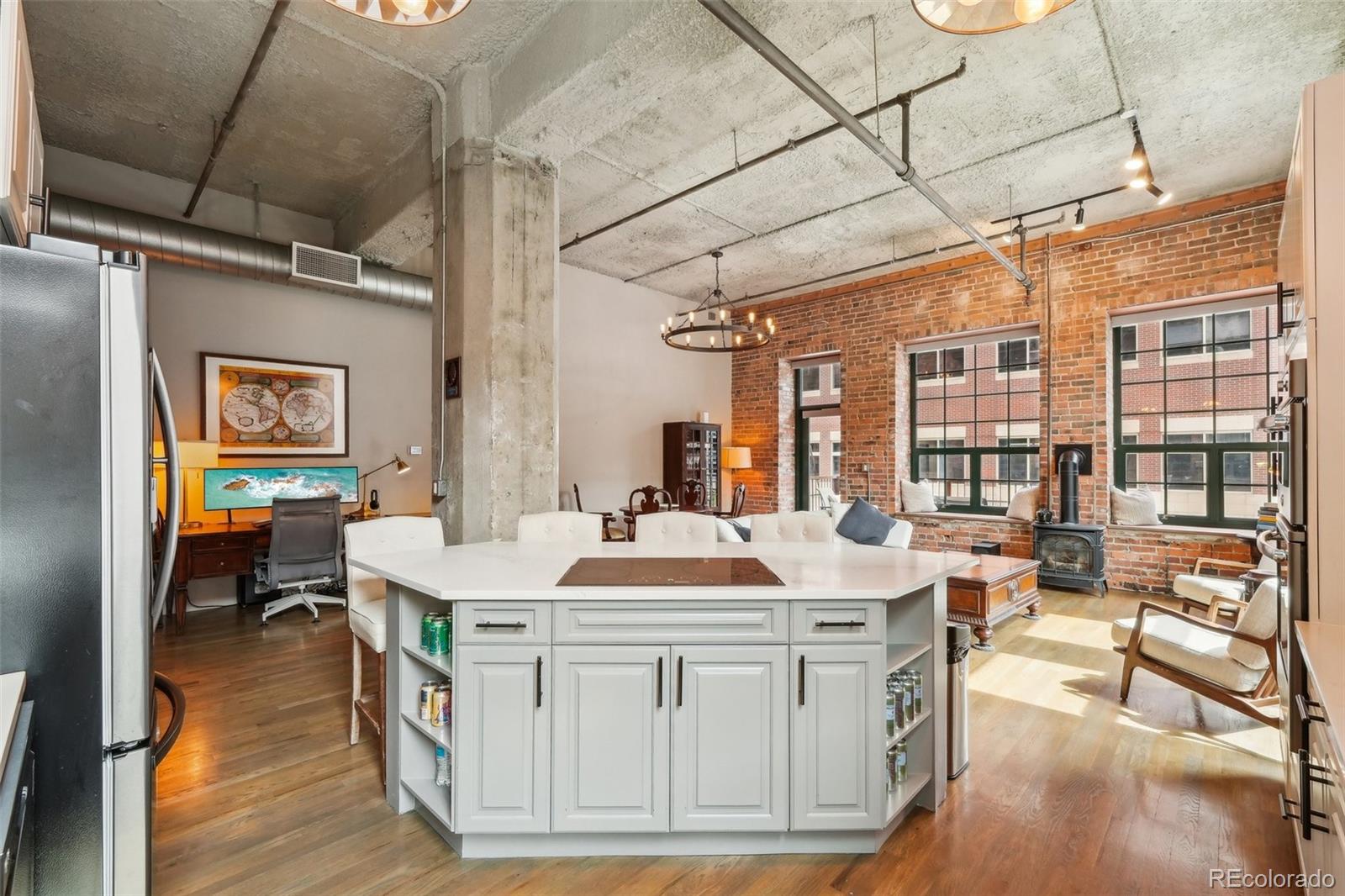 1801 Wynkoop Street Unit: 208