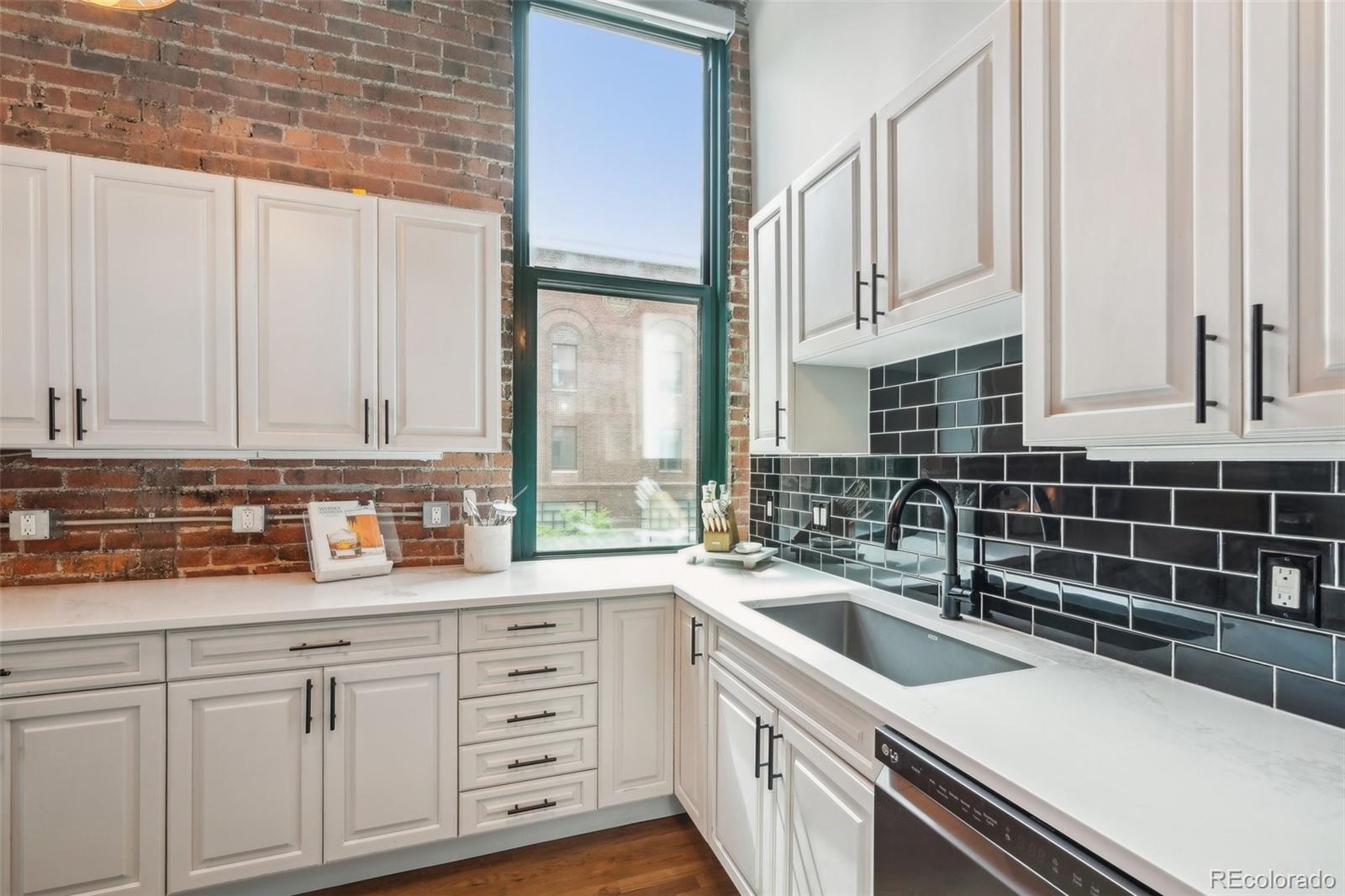 1801 Wynkoop Street Unit: 208