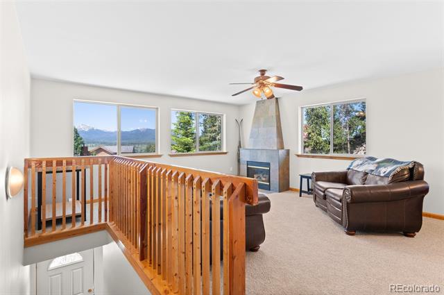 811 Ermine Lane