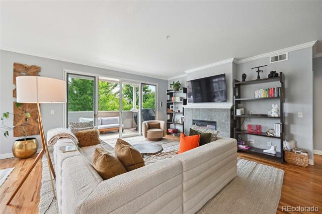 111 S Monroe Street Unit: B203