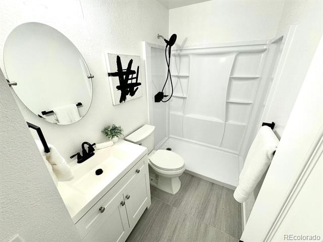 1475 S Quebec Way Unit: E23