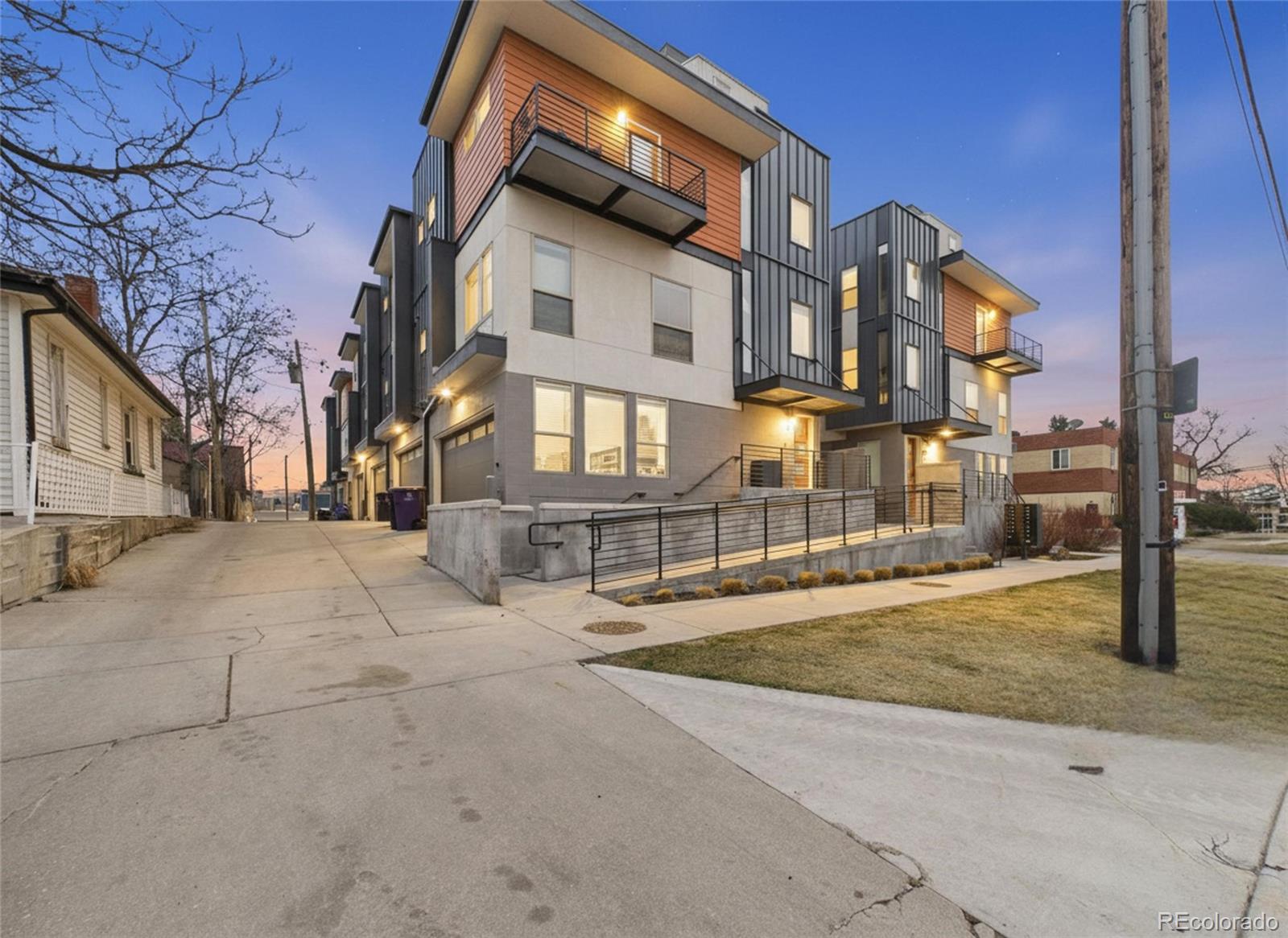 2326 Decatur Street Unit: 3