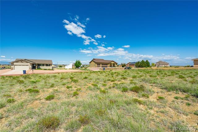1368 N Blazing Star Lane