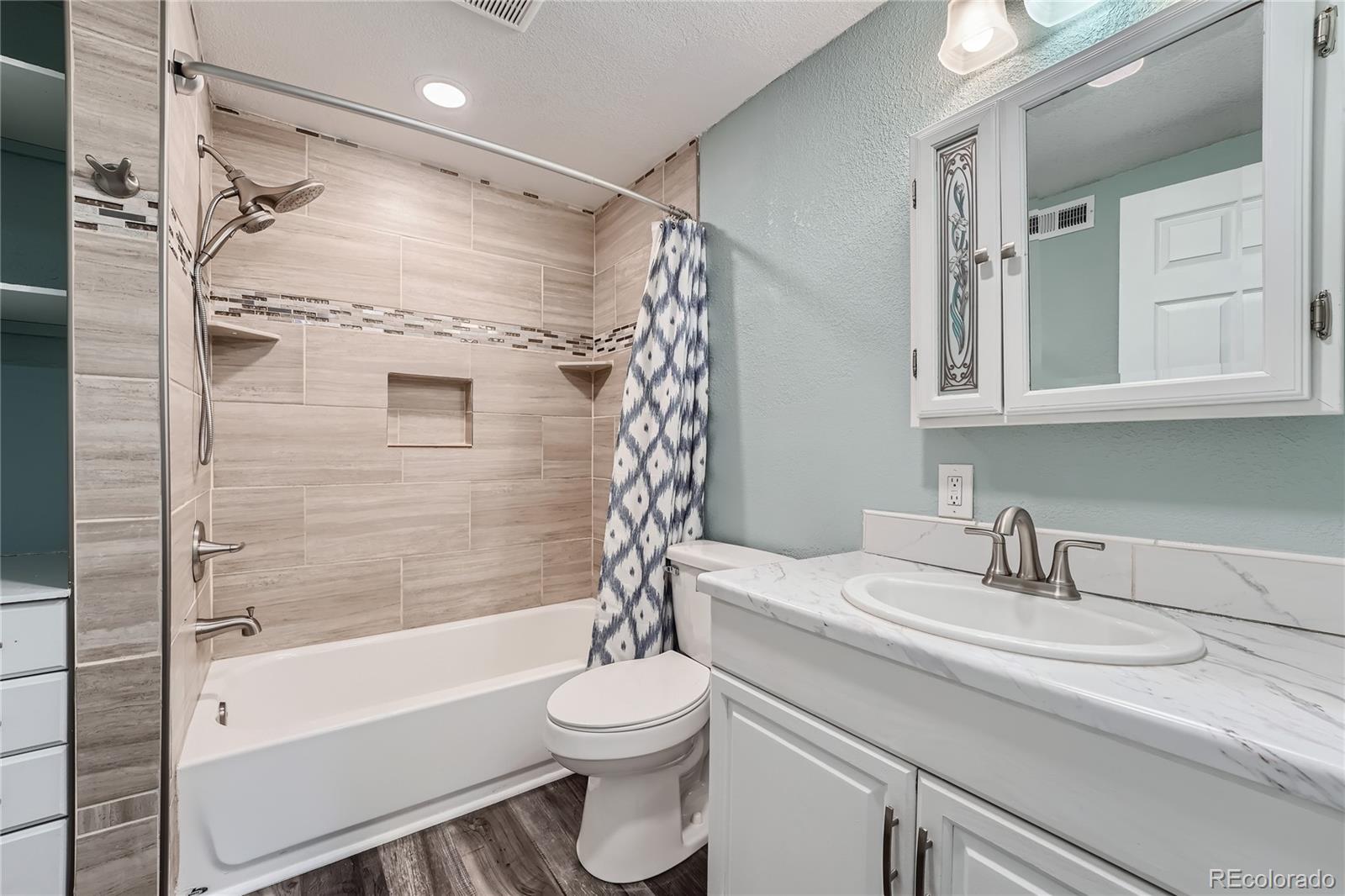 5185 W 61st Drive Unit: 11