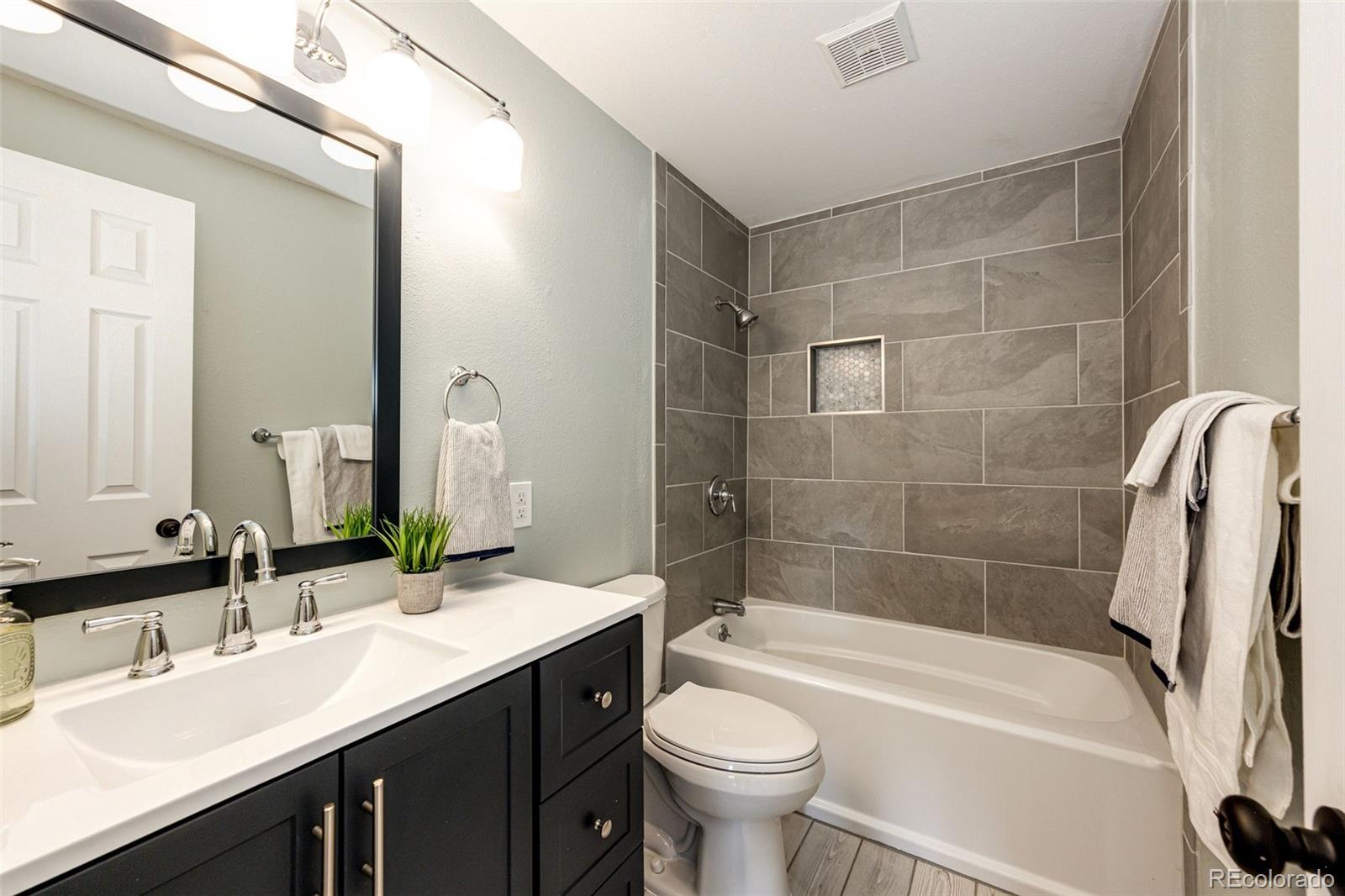 6450 Tennyson Street Unit: 4
