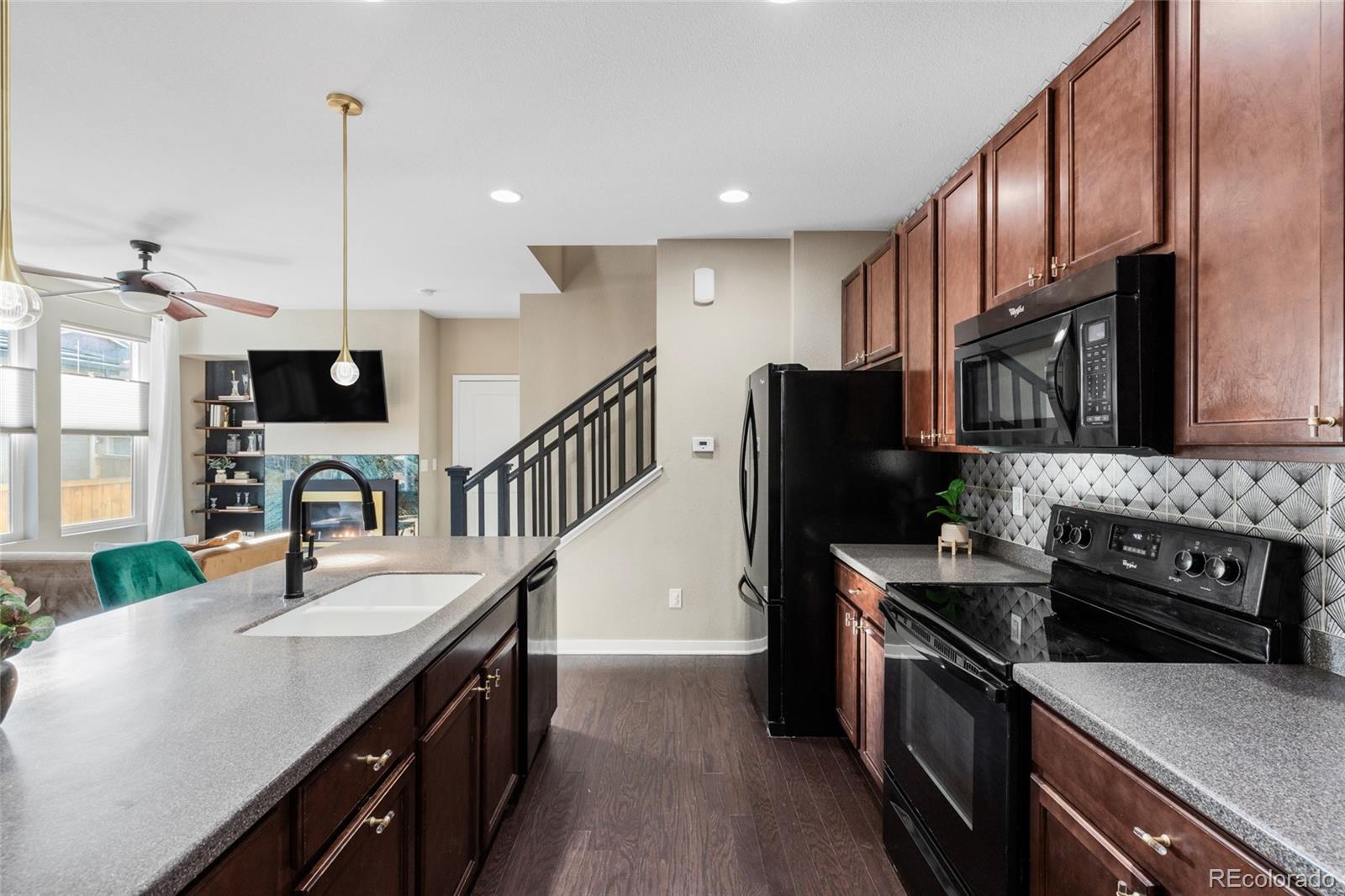 10042 Nadine Lane