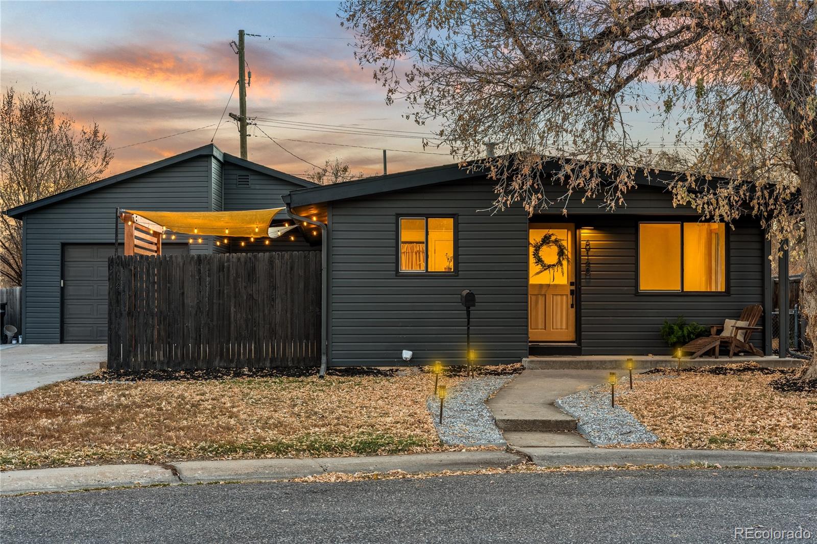 8120 W 54th Place