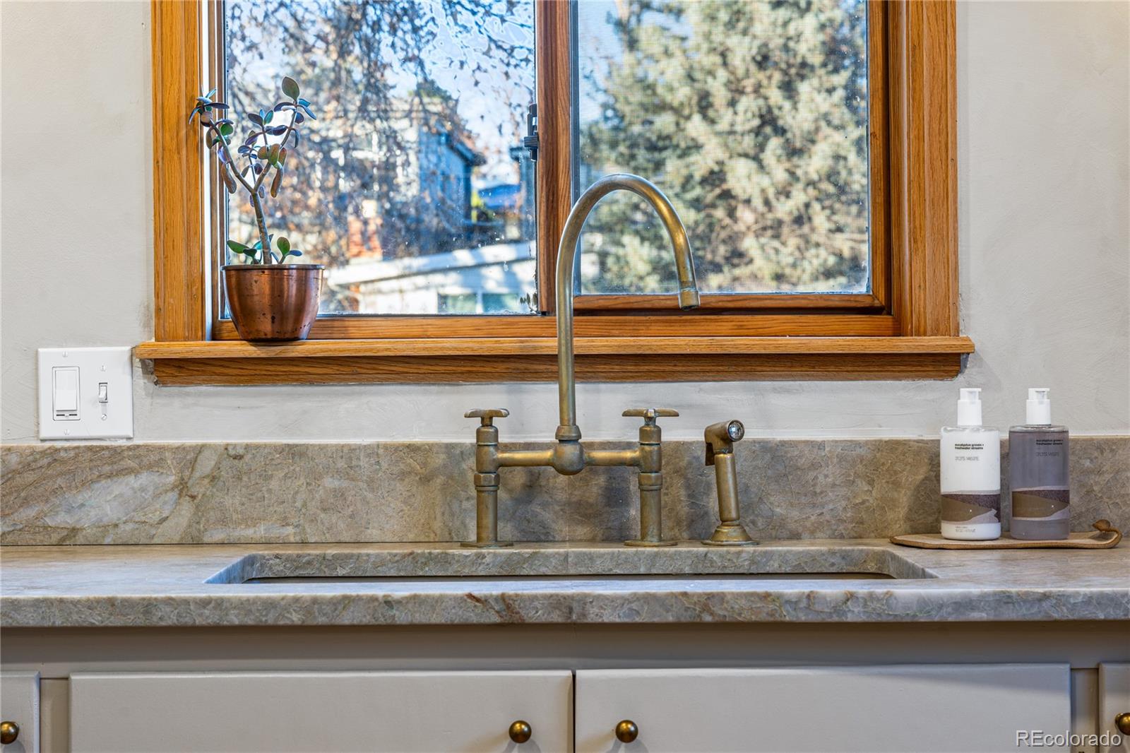 8120 W 54th Place