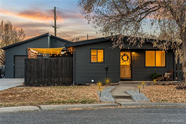 8120 W 54th Place