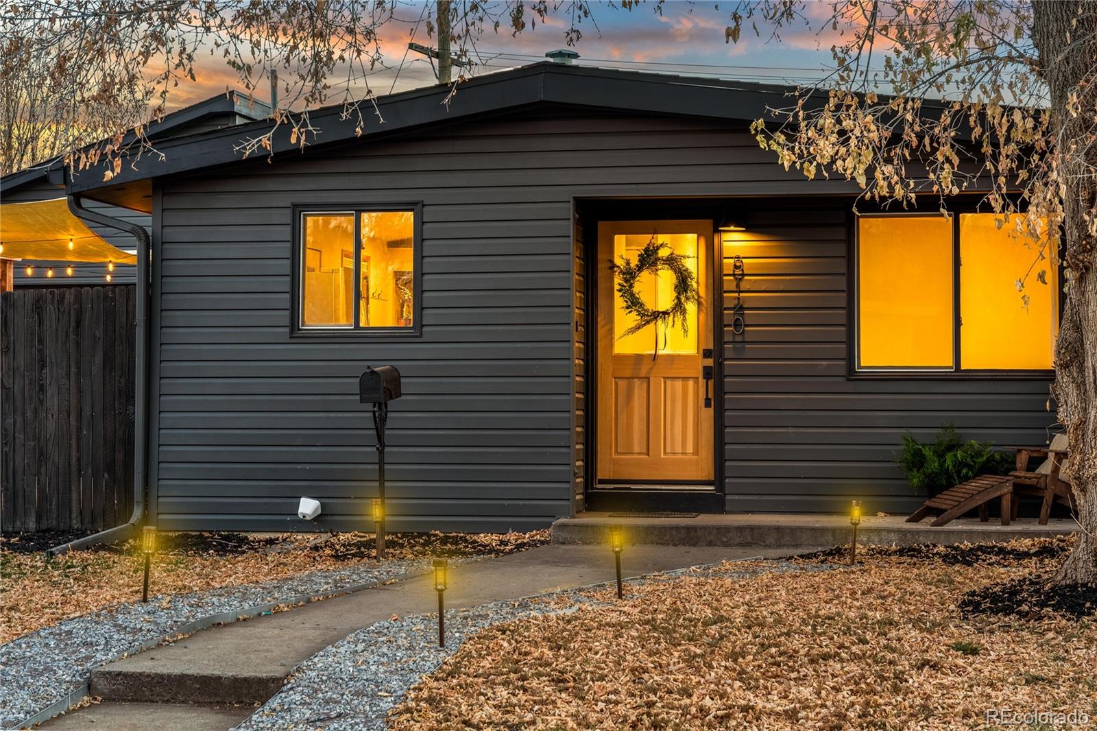 8120 W 54th Place
