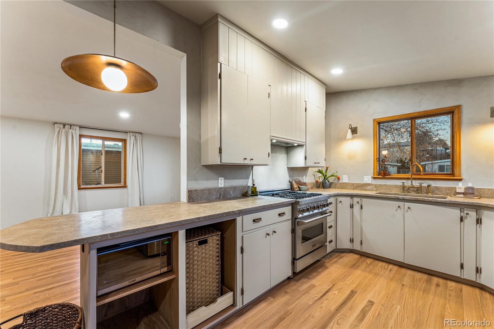 8120 W 54th Place