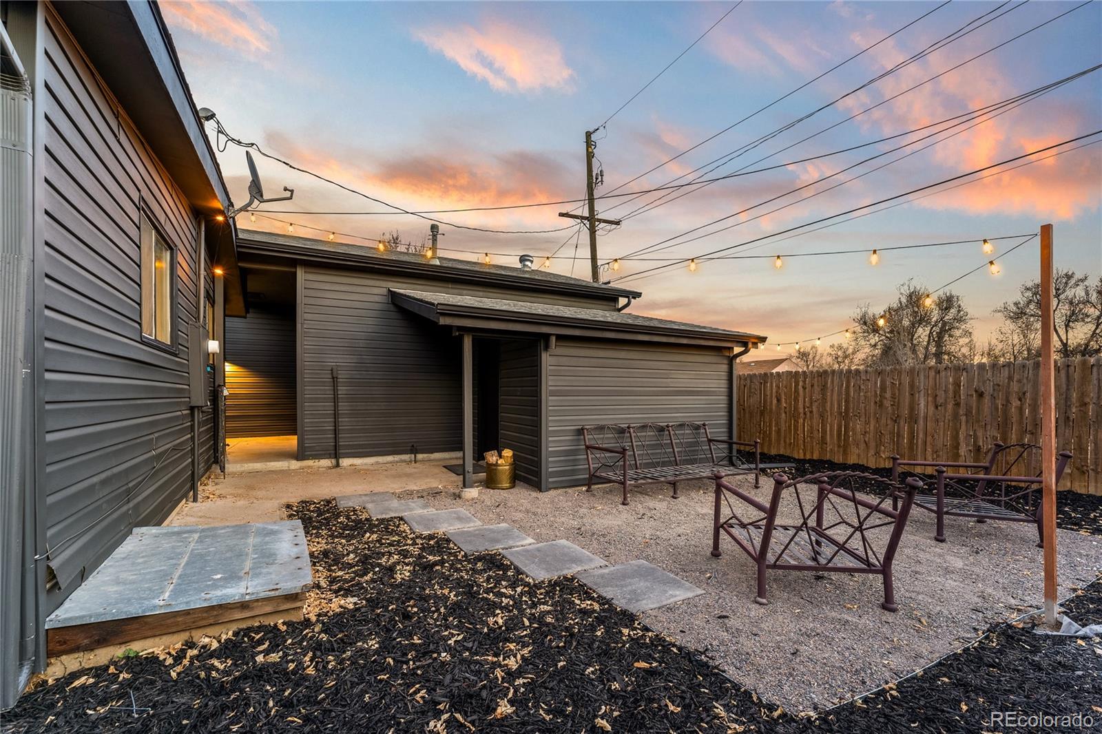 8120 W 54th Place