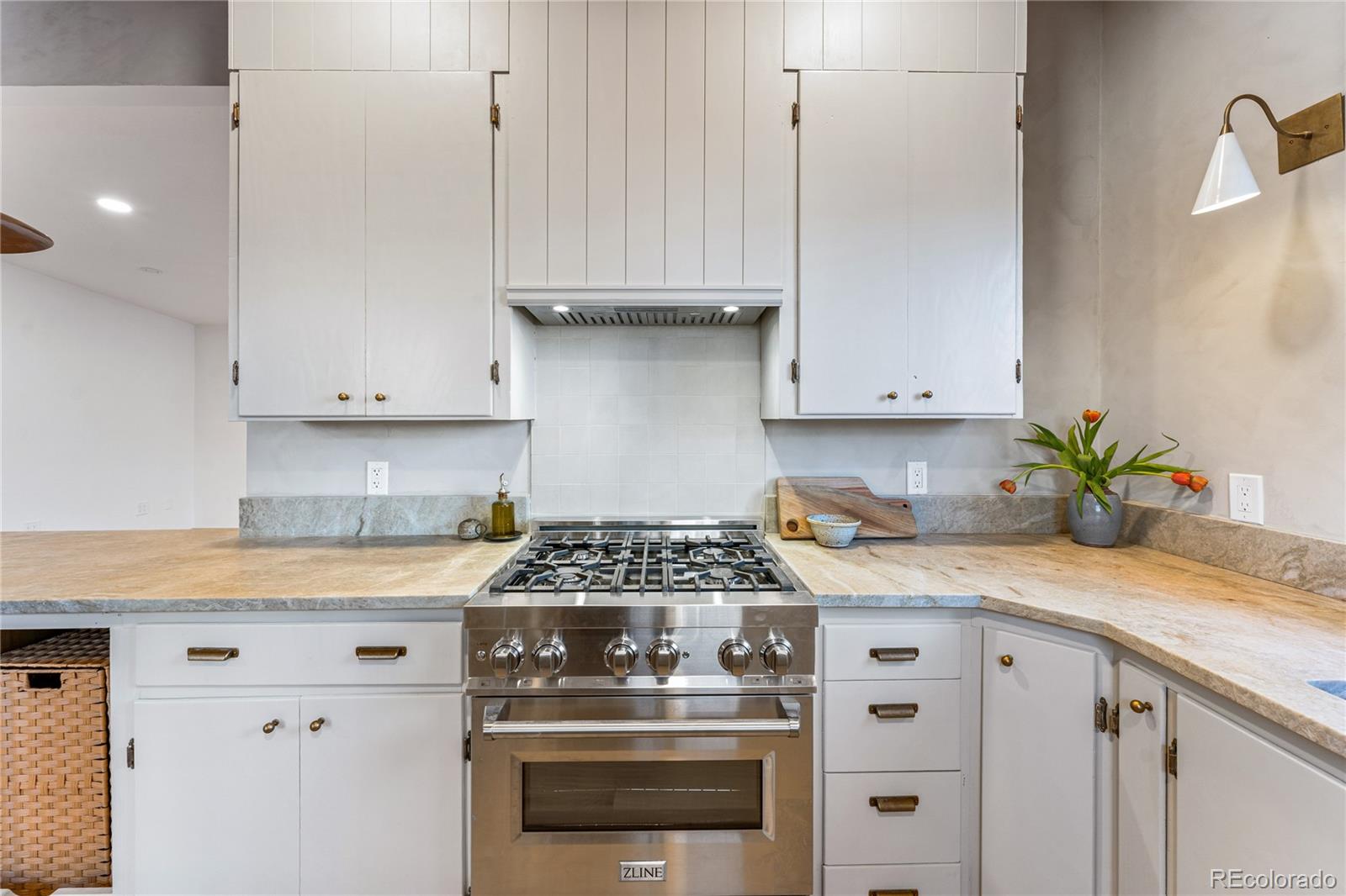 8120 W 54th Place