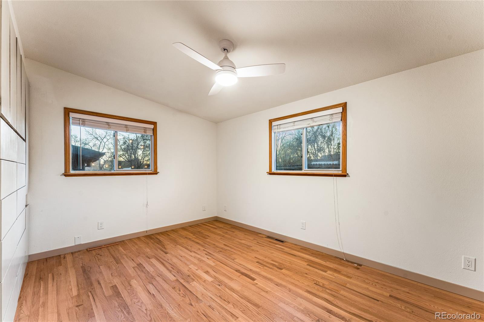 8120 W 54th Place